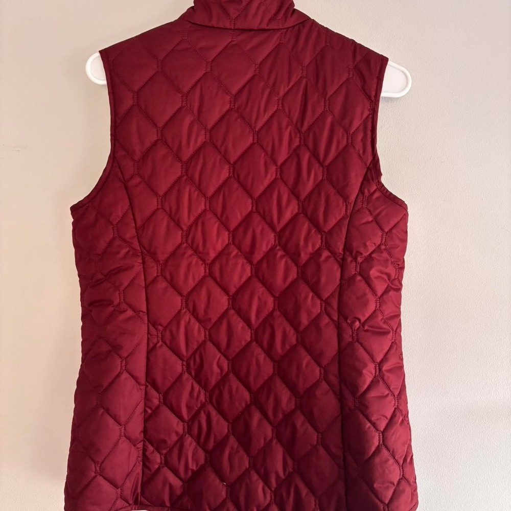 Eddie Bauer burgundy quilted diamond pattern vest - Picture 4 of 5